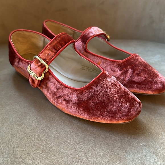 Girls Sam Edelman Velvet flats in Maroon, size 3 - Picture 8 of 13